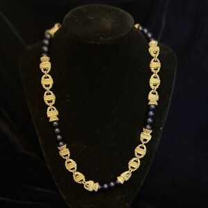 Fornash necklace